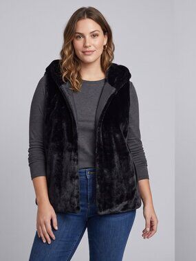 NWT BCBGeneration Black Faux Fur Hooded Cropped Vest Jacket - Size Medium